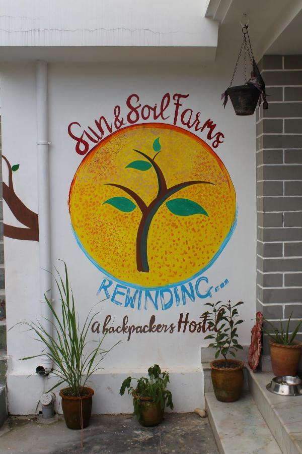 Sun N Soil Backpacker Hostel Lachhiwala Bagian luar foto